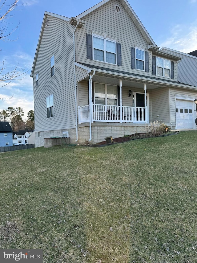 view of front of house featuring a porch and a front lawn