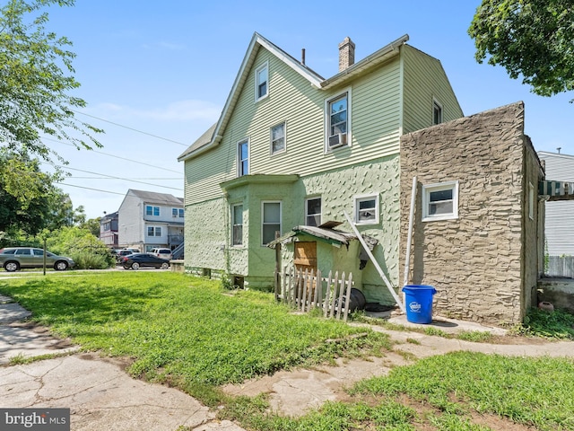 exterior space featuring a yard