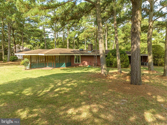 view of front of house with a front lawn