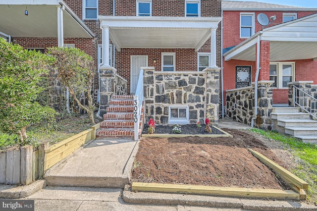 view of front of house with covered porch