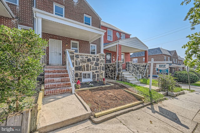 view of front of home featuring a porch