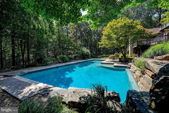 view of outdoor pool