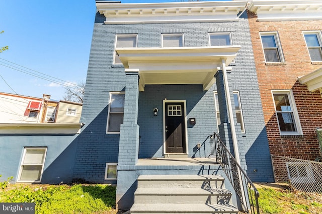 view of front of house