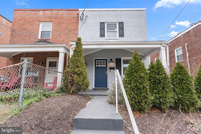 view of front of house featuring a porch