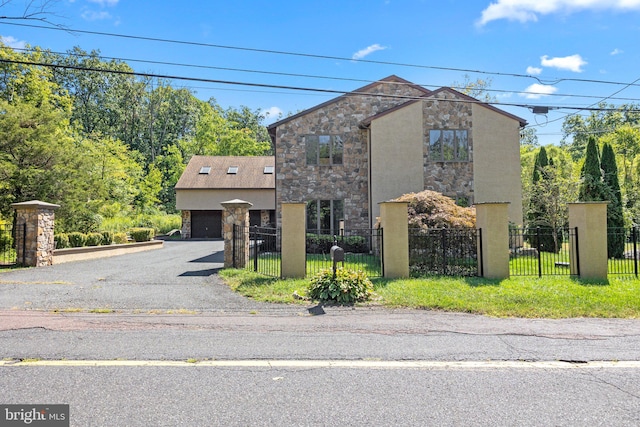 view of front of house