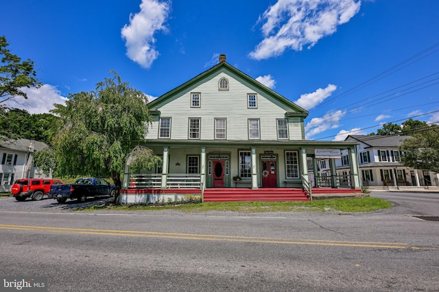 view of front facade with a porch