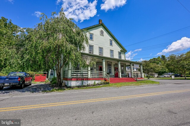 view of front of house with covered porch