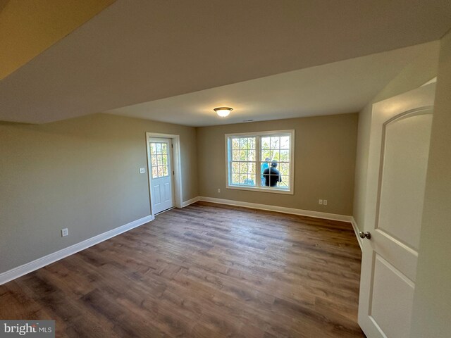 unfurnished room featuring baseboards, visible vents, and a ceiling fan