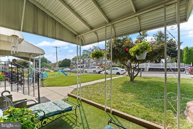 sunroom / solarium with wooden ceiling and vaulted ceiling