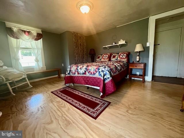 bedroom with baseboards