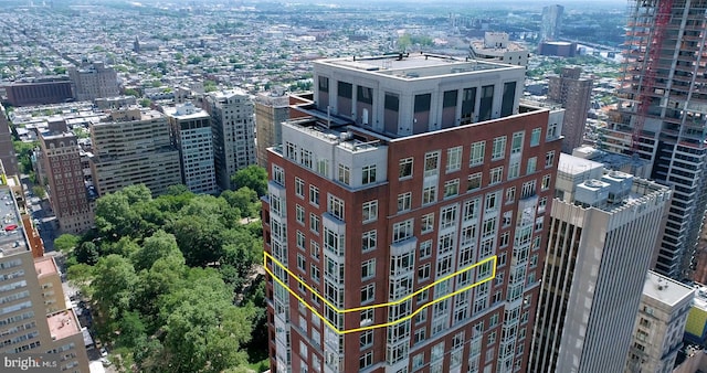 bird's eye view featuring a city view