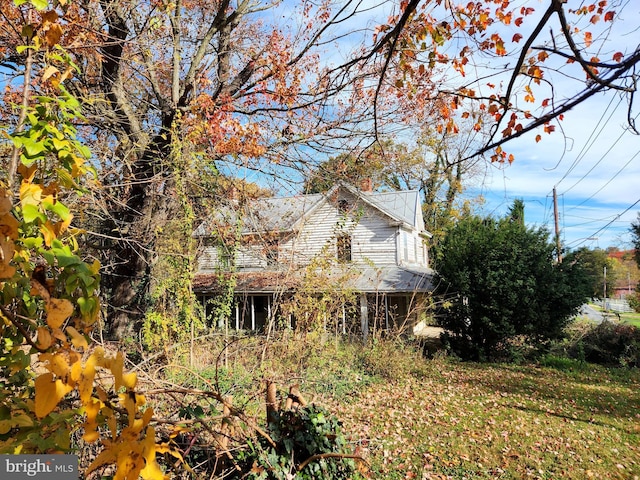 view of side of home