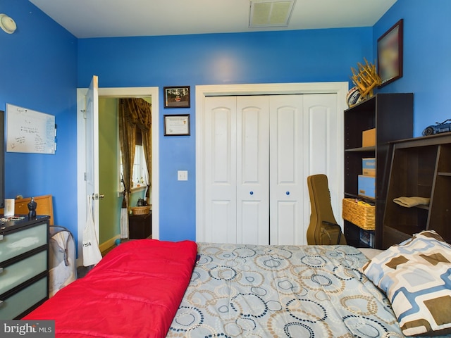 bedroom featuring a closet