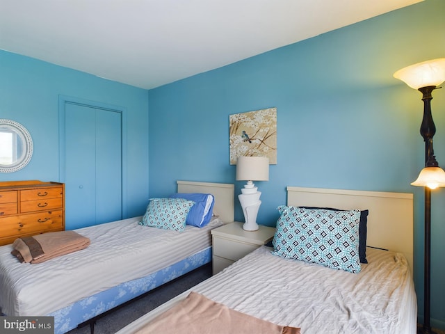 bedroom featuring a closet