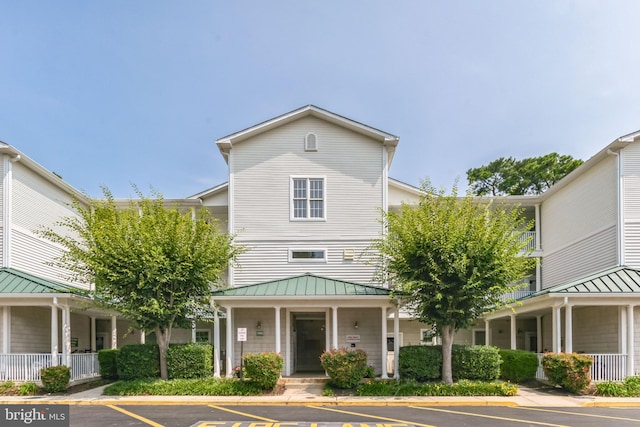 view of front of home featuring covered porch