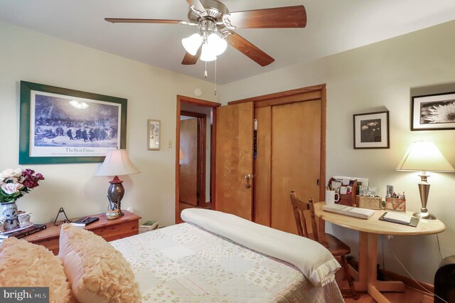 bedroom with a closet and ceiling fan