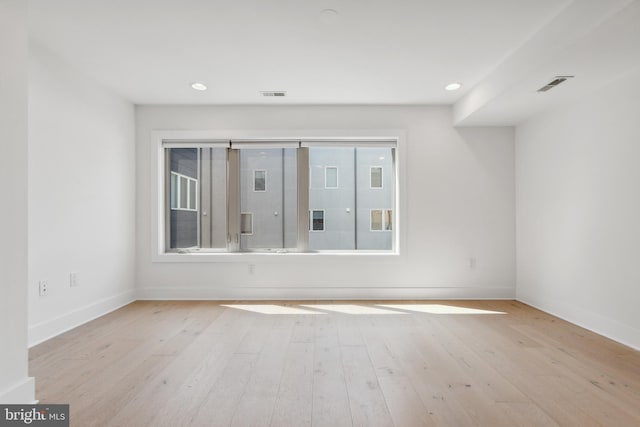 empty room featuring light hardwood / wood-style flooring