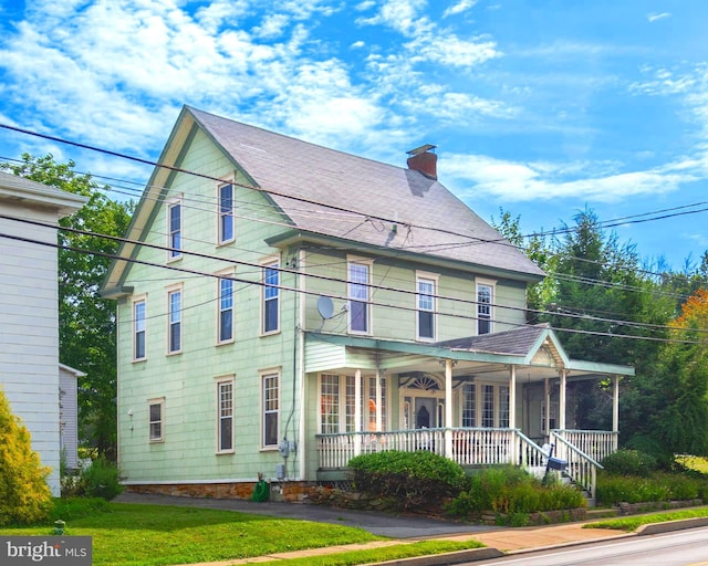 view of front of house featuring a porch