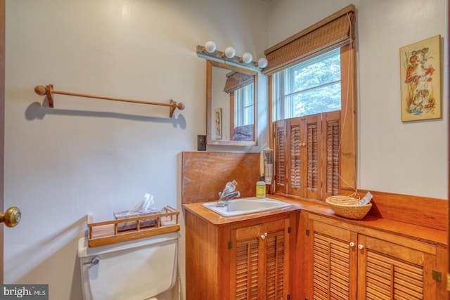 130 Mcfee St, Lewes, DE 19958 - bathroom featuring toilet and vanity
