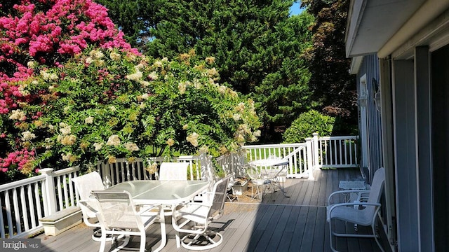 130 Mcfee St, Lewes, DE 19958 - deck featuring outdoor dining area