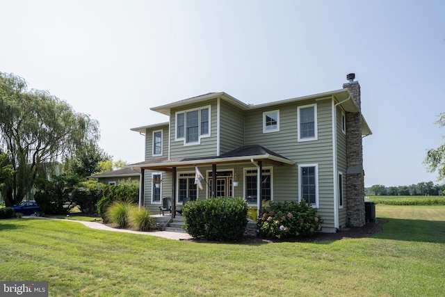 view of front of house with a front yard