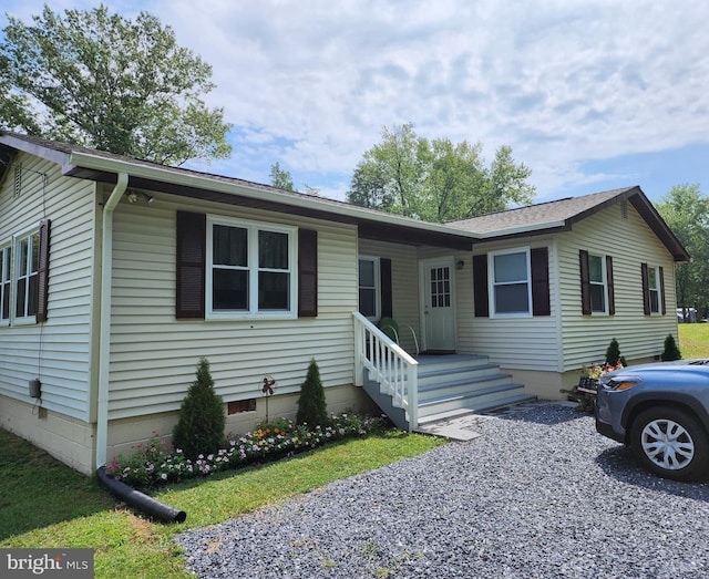 ranch-style home with crawl space