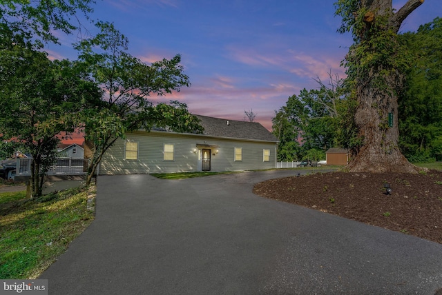 view of front of property