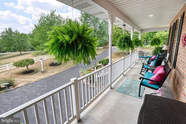 view of patio featuring covered porch