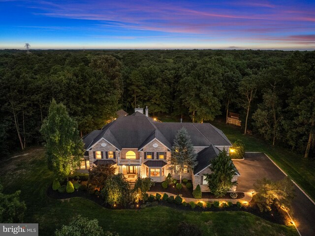 view of aerial view at dusk