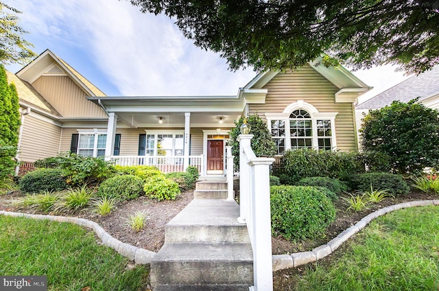 view of front of house featuring covered porch