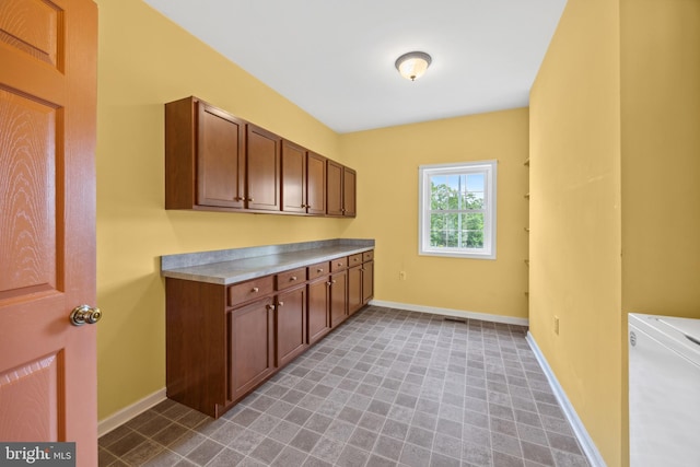 kitchen featuring light tile patterned floors