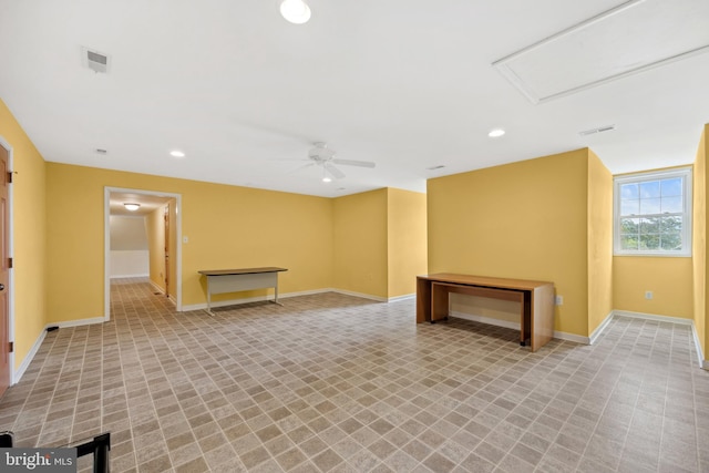 unfurnished room featuring ceiling fan