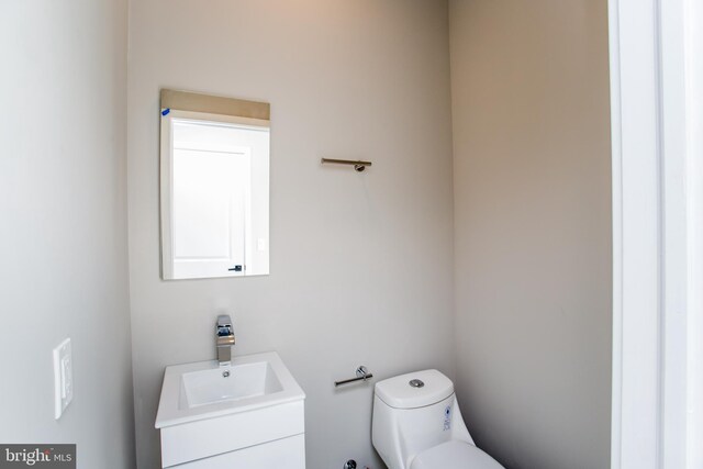 bathroom with tiled shower