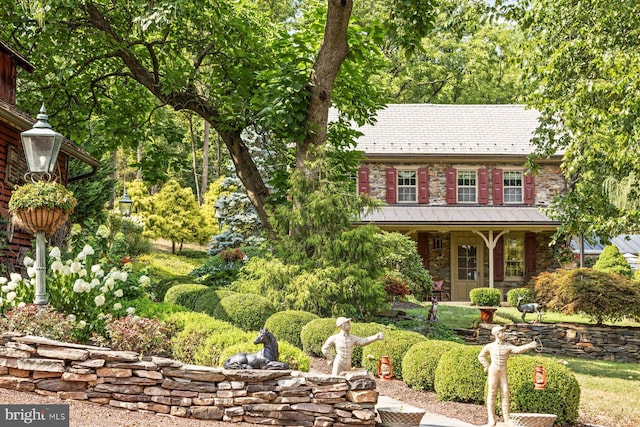 view of front of property with covered porch