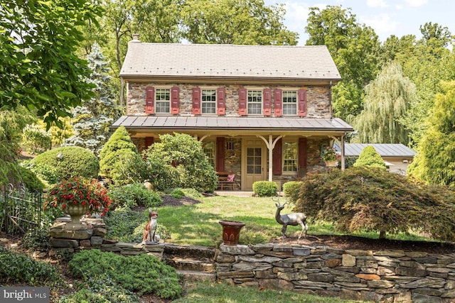 view of front of house with covered porch