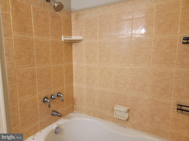 full bathroom featuring washtub / shower combination