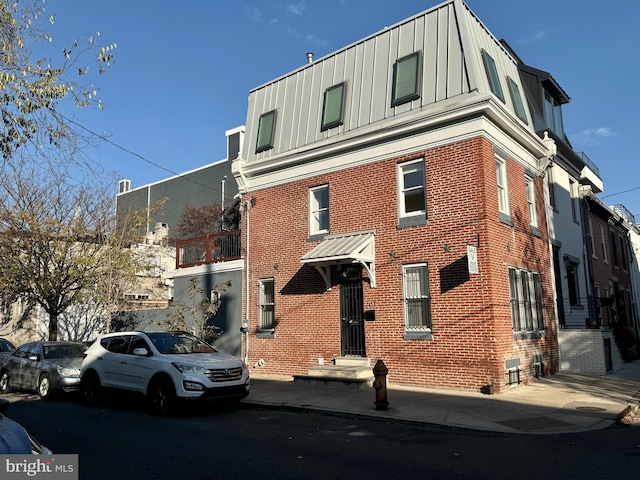 view of building exterior