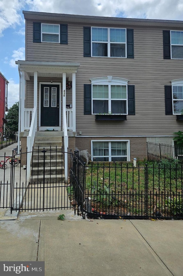 view of front of home with covered porch