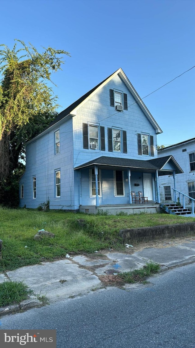 view of front of home featuring a porch