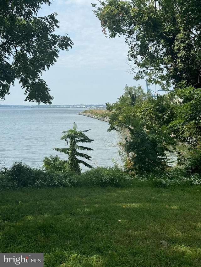 view of water feature