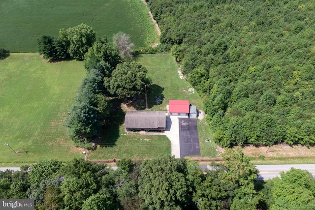 birds eye view of property featuring a rural view