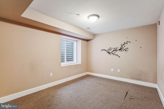 view of carpeted spare room