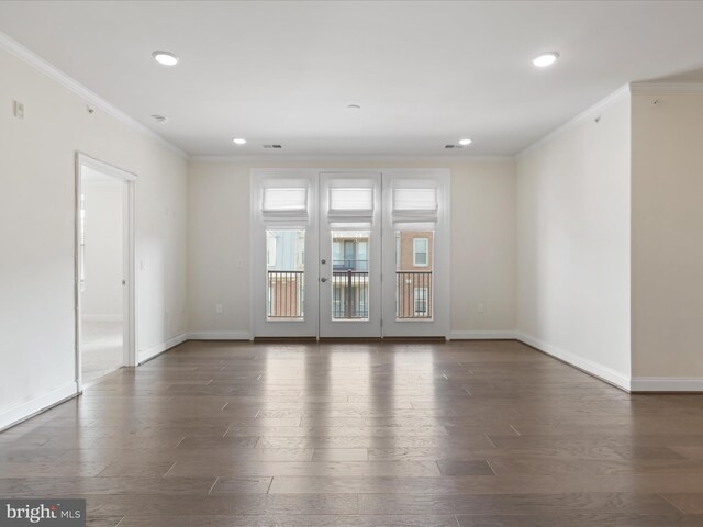 living room with light wood-type flooring and ornamental molding