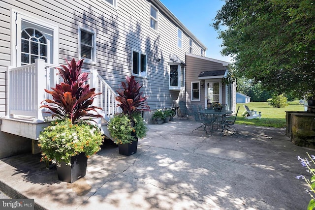 view of patio featuring outdoor dining space