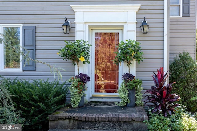 view of property entrance