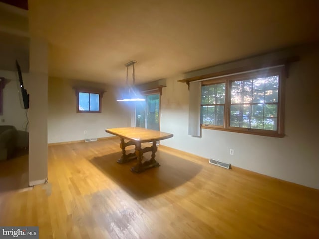 game room featuring light hardwood / wood-style flooring