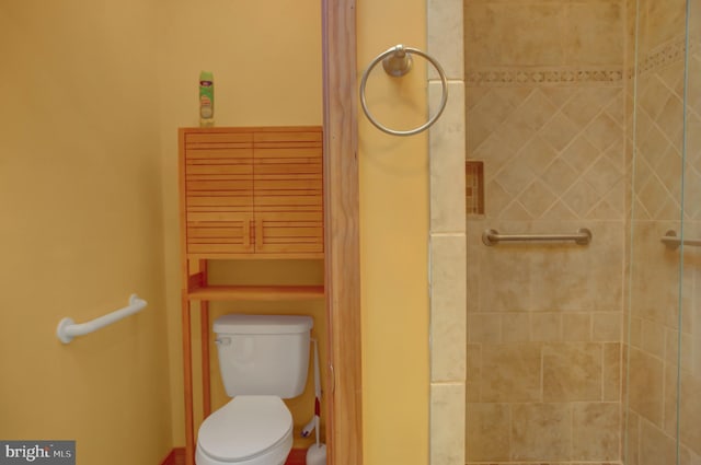 bathroom featuring toilet