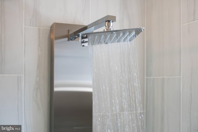 room details with a shower