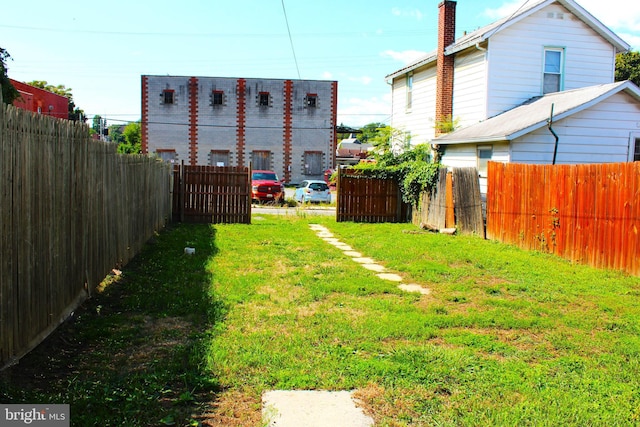 view of yard featuring fence