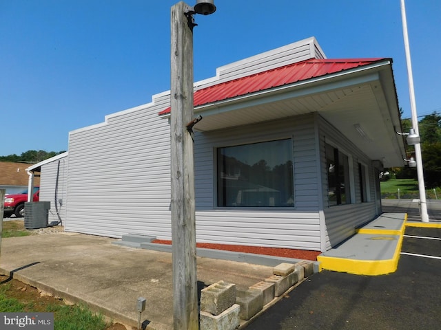 Listing photo 2 for 353 Rock Springs Rd, Conowingo MD 21918